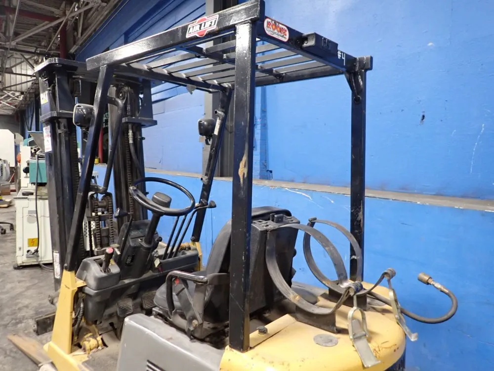 Caterpillar 2700 Lbs Propane Forklift - Gc15