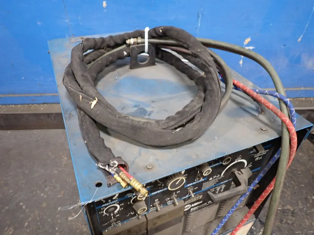 Miller 250 Amp Welder - Syncrowave 250