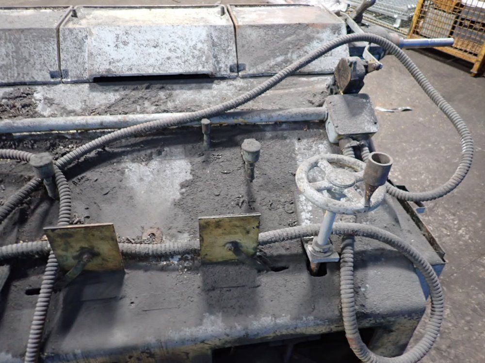 Chas F. Chommedieu Polisher