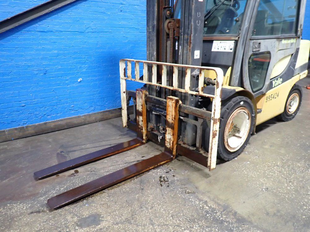 Yale 5300 Lbs Propane Enclosed Forklift - Glp060uxevse093