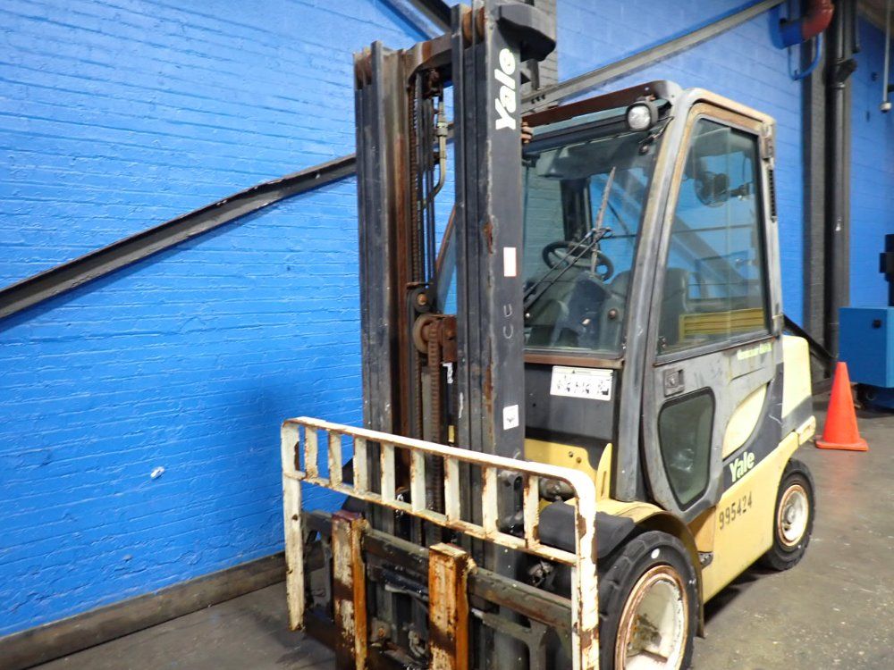 Yale 5300 Lbs Propane Enclosed Forklift - Glp060uxevse093