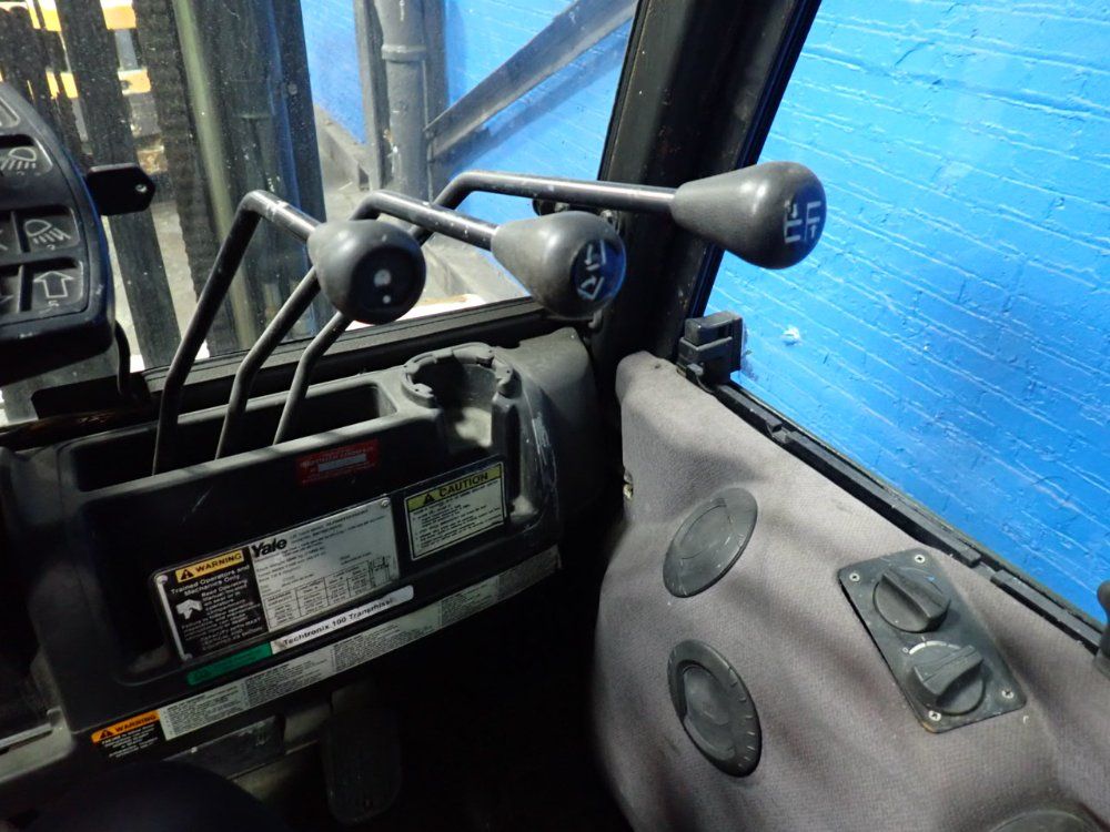 Yale 5300 Lbs Propane Enclosed Forklift - Glp060uxevse093