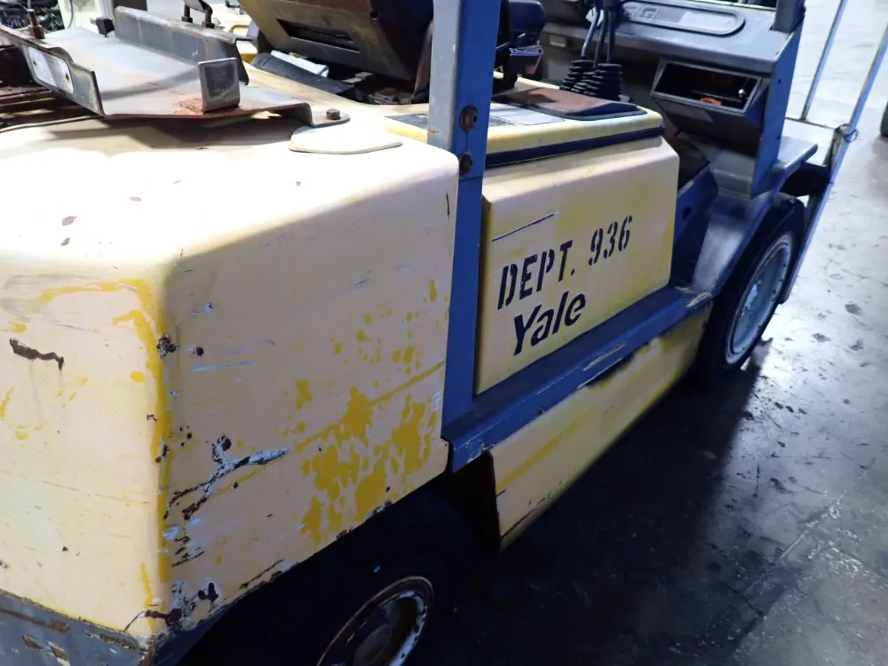 Yale 5700 Lbs Propane Forklift - Glp060uxevse087