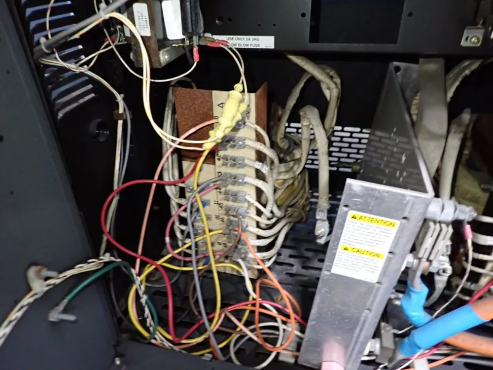 Douglas Battery 865 A.h. / 36v Battery Charger - Lg3b18-88s