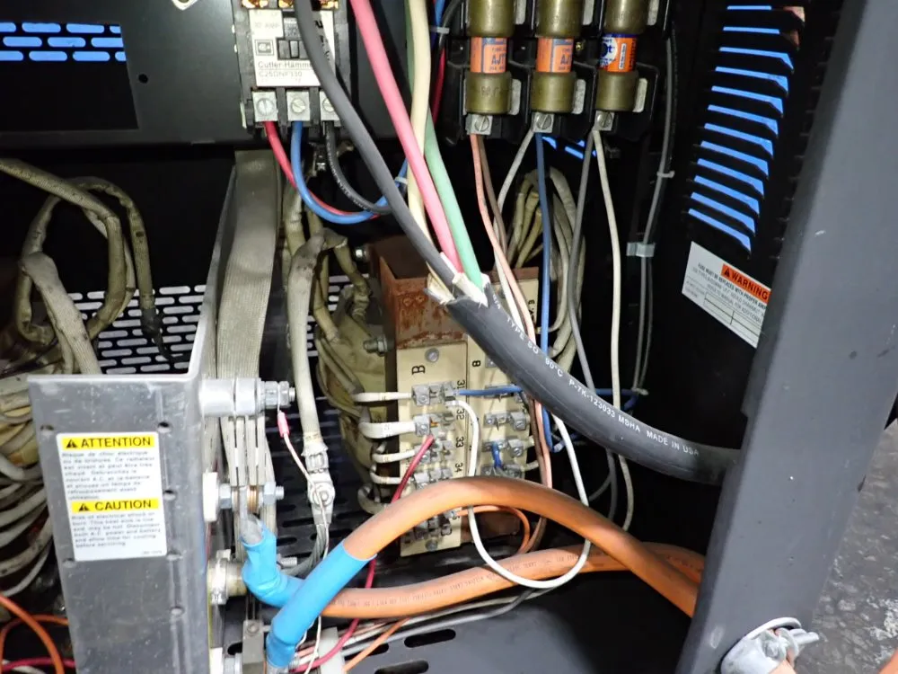 Douglas Battery 865 A.h. / 36v Battery Charger - Lg3b18-88s