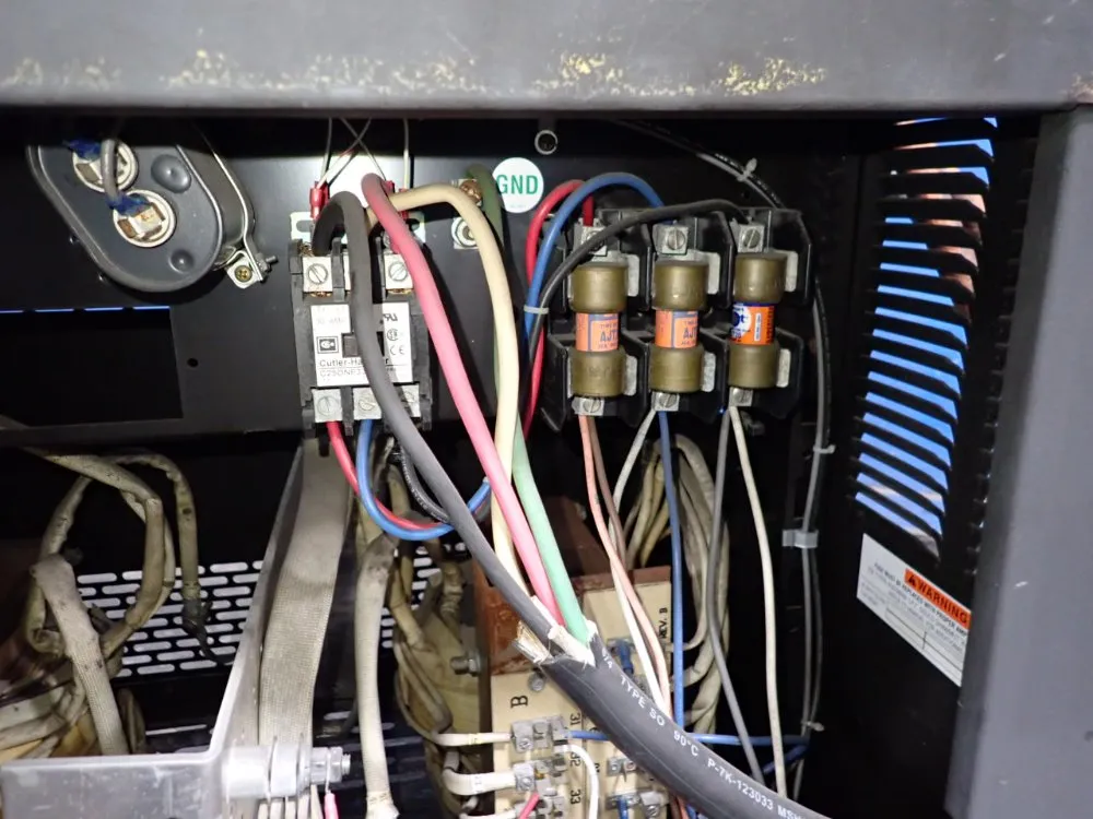 Douglas Battery 865 A.h. / 36v Battery Charger - Lg3b18-88s