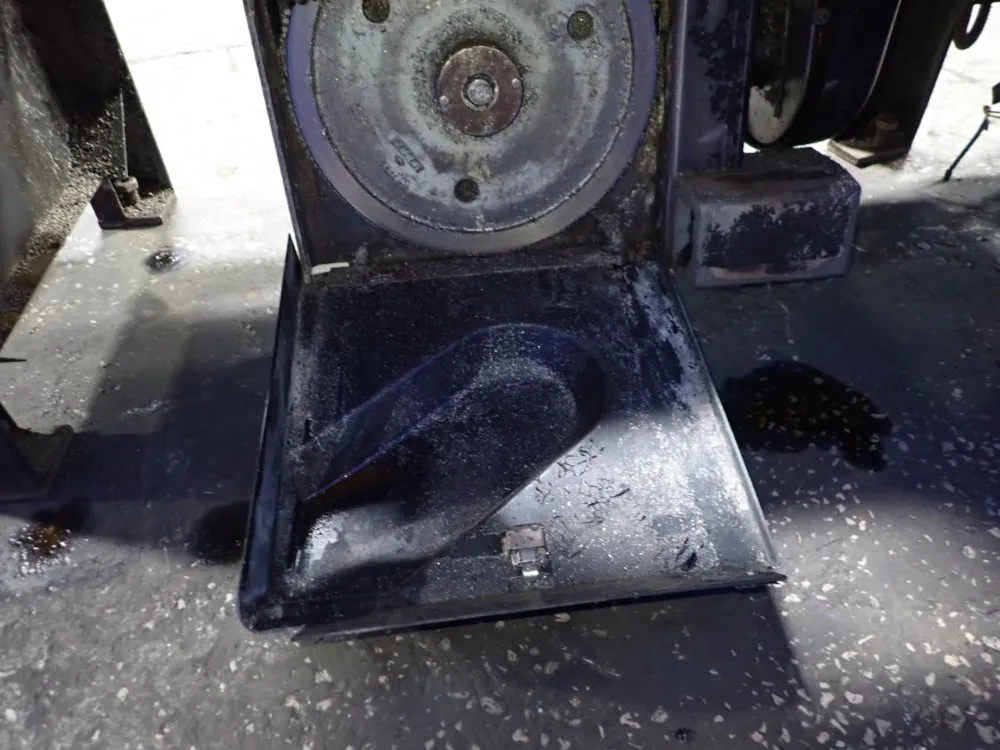 Armstrong Blum Mfg 18 1/2" Vertical Band Saw - 8-mark-ii