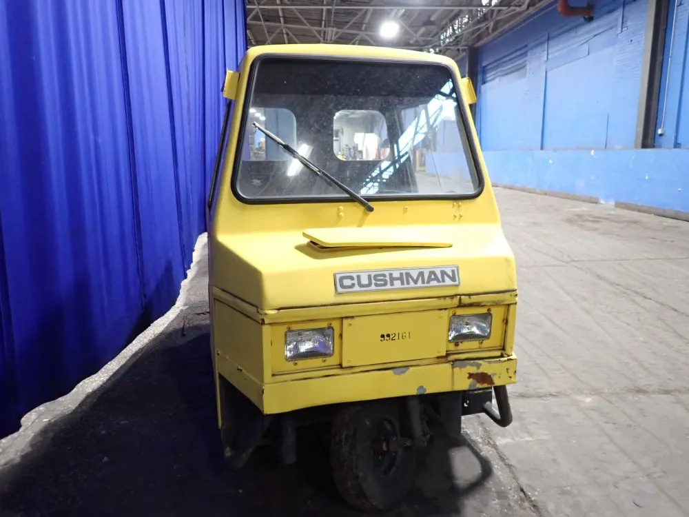 Cushman 1400 Lbs Propane Utility Vehicle - 22np 3w Flatbed
