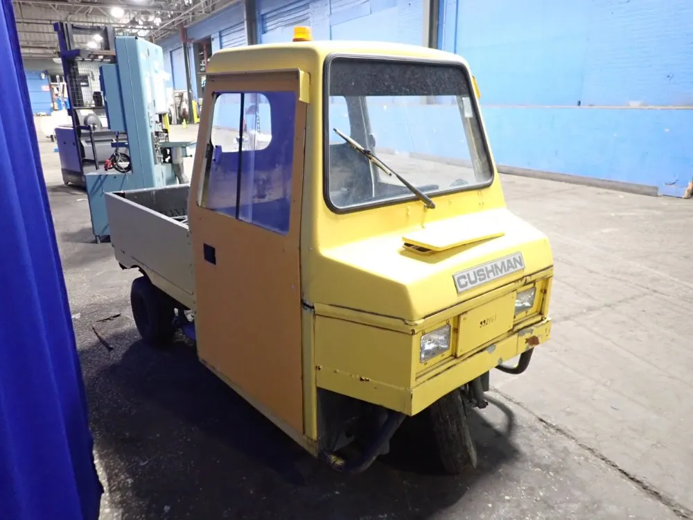 Cushman 1400 Lbs Propane Utility Vehicle - 22np 3w Flatbed