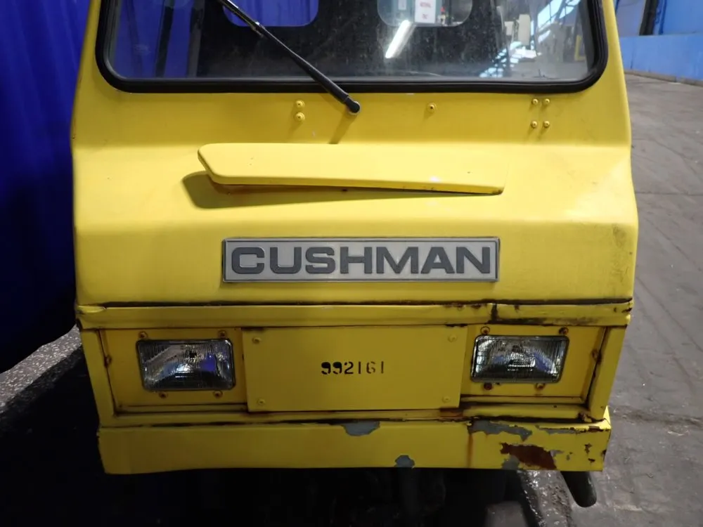 Cushman 1400 Lbs Propane Utility Vehicle - 22np 3w Flatbed