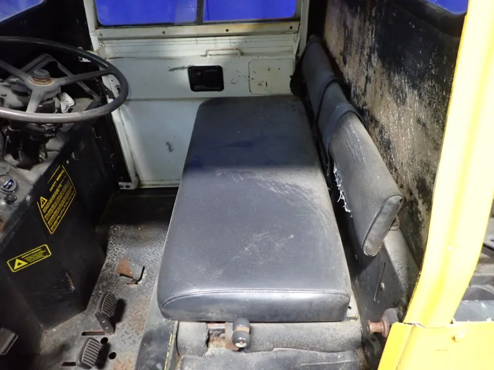 Cushman 1400 Lbs Propane Utility Vehicle - 22np 3w Flatbed