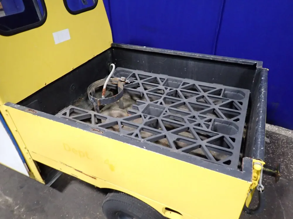 Cushman 1400 Lbs Propane Utility Vehicle - 22np 3w Flatbed