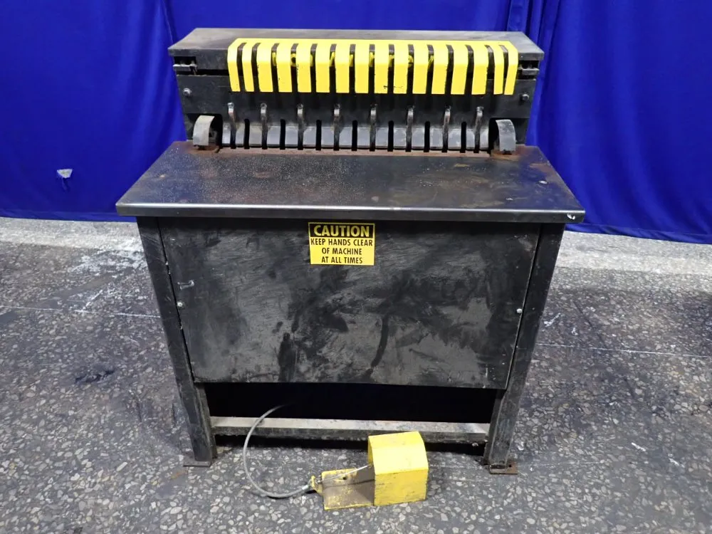 Lion Machinery 20 Gauge Cleat Folder - M-30cf-a