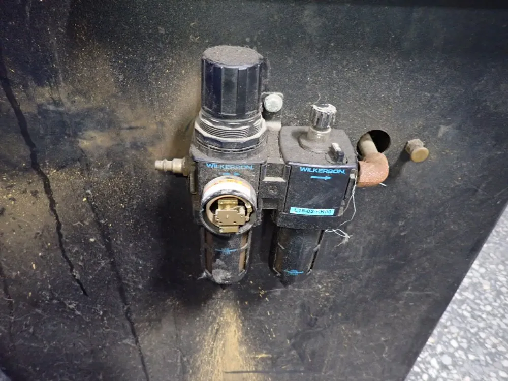 Lion Machinery 20 Gauge Cleat Folder - M-30cf-a