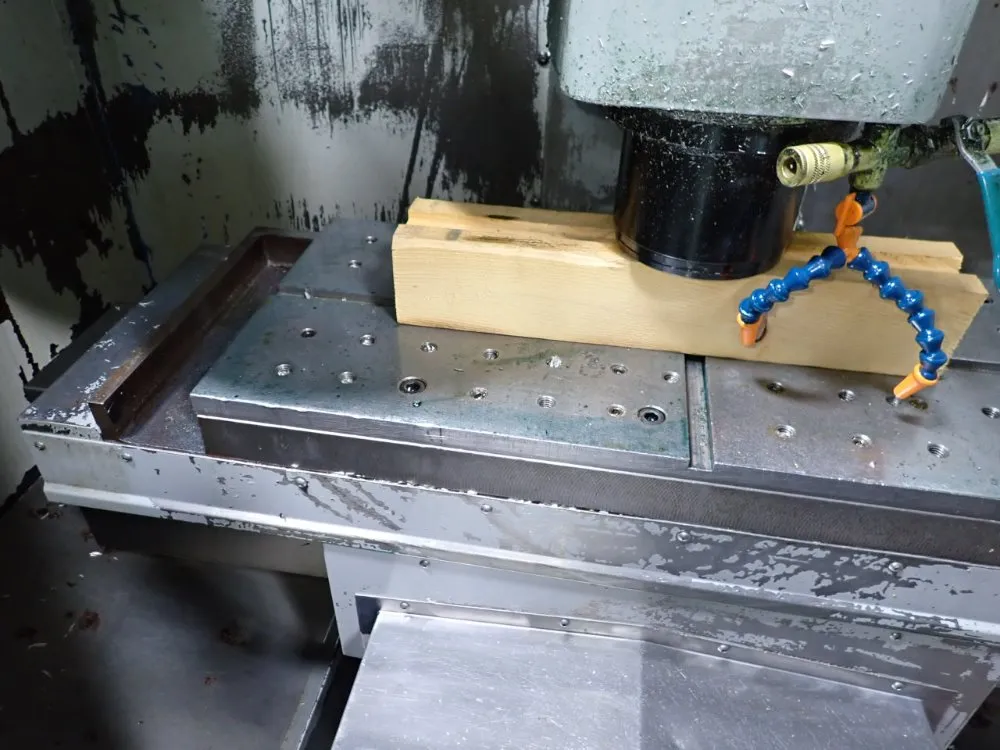 Haas 12" 29" Cnc Vmc - Mini-mill