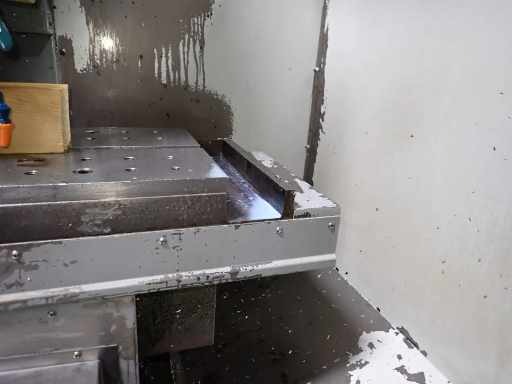 Haas 12" 29" Cnc Vmc - Mini-mill