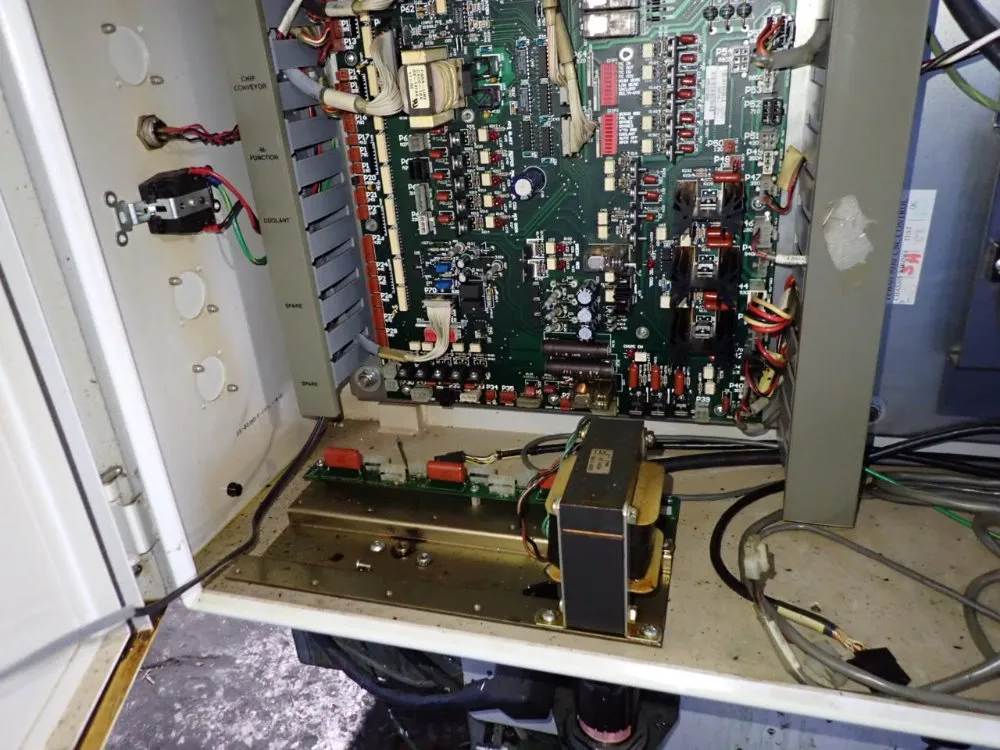 Haas 12" 29" Cnc Vmc - Mini-mill