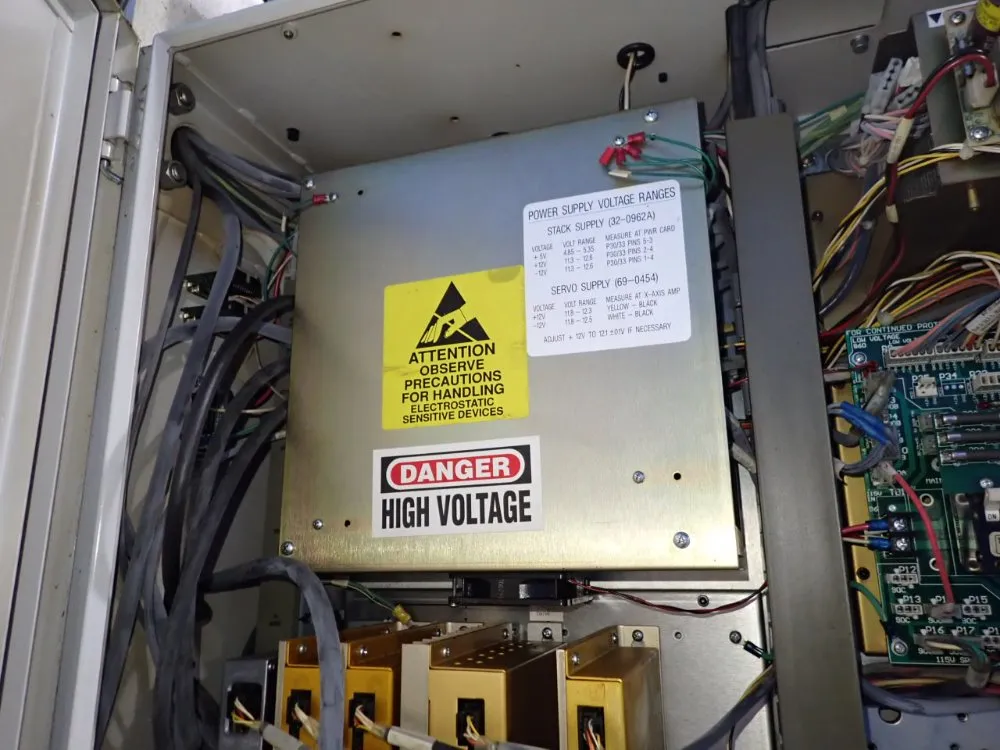 Haas 12" 29" Cnc Vmc - Mini-mill