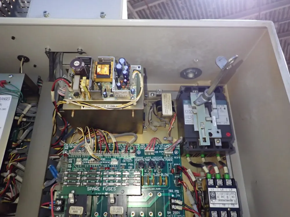 Haas 12" 29" Cnc Vmc - Mini-mill