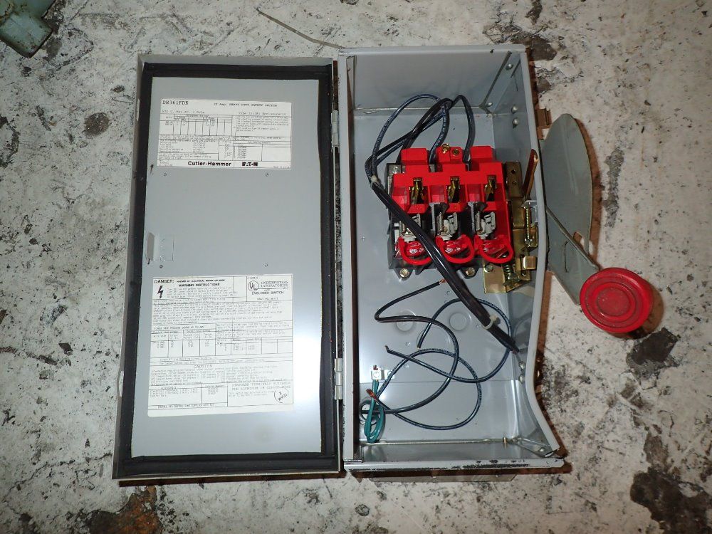 Eaton/cutler Hammer Fusible Disconnect