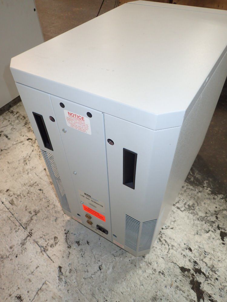 Parker / Balston Lab Gas Generator