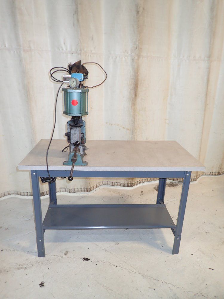 Hona Jector Injection Molder