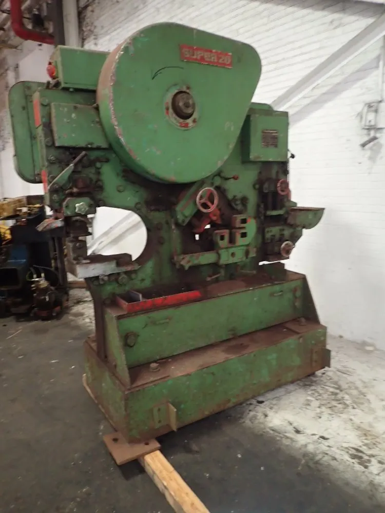 Pedding Haus Iron Worker