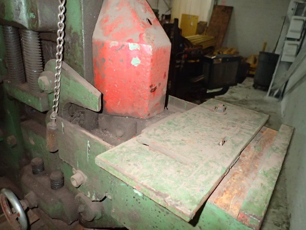 Pedding Haus Iron Worker