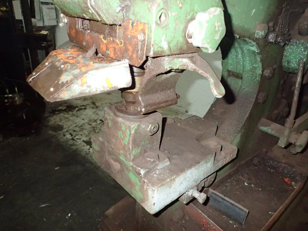 Pedding Haus Iron Worker