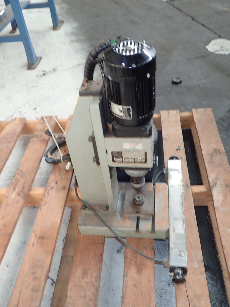 Taumel Orbital Riveter