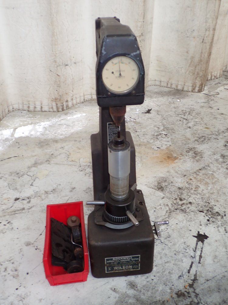 Rockwell / Wilson Hardness Tester