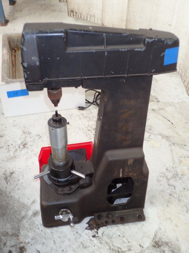 Rockwell / Wilson Hardness Tester