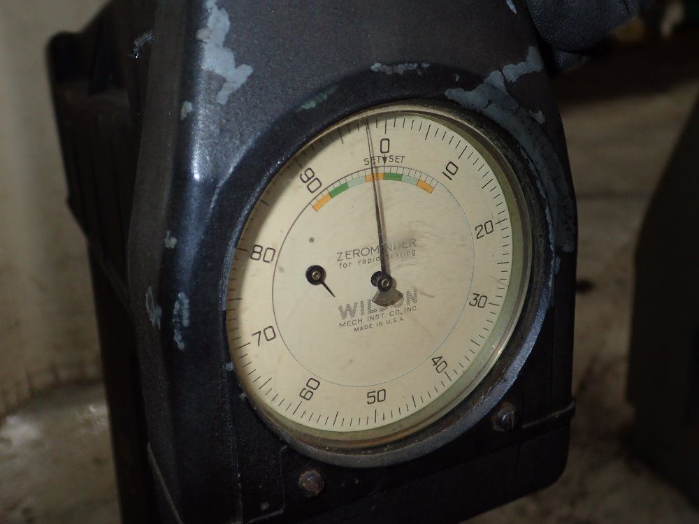 Rockwell / Wilson Hardness Tester