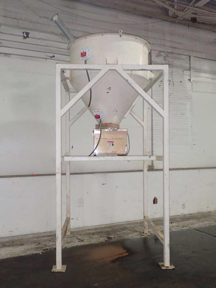 Control & Metering Rotosieve Sifter / Surge Bin