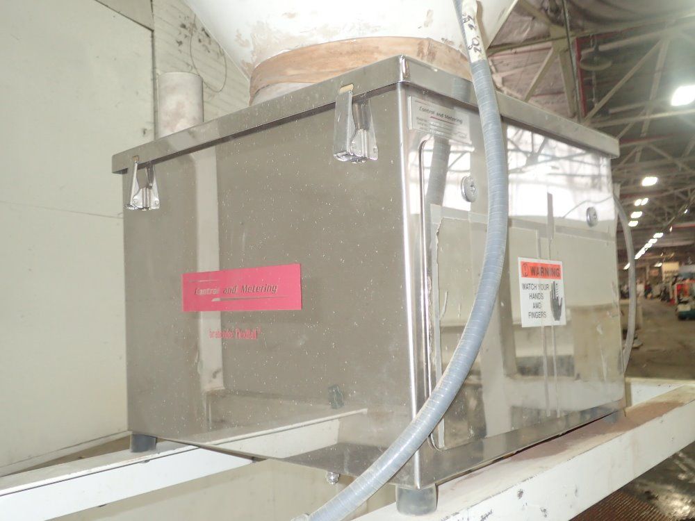 Control & Metering Rotosieve Sifter / Surge Bin
