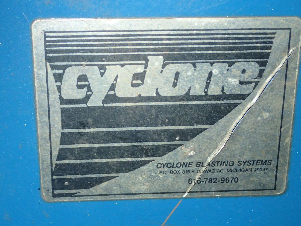 Cyclone Sandblast Cabinet