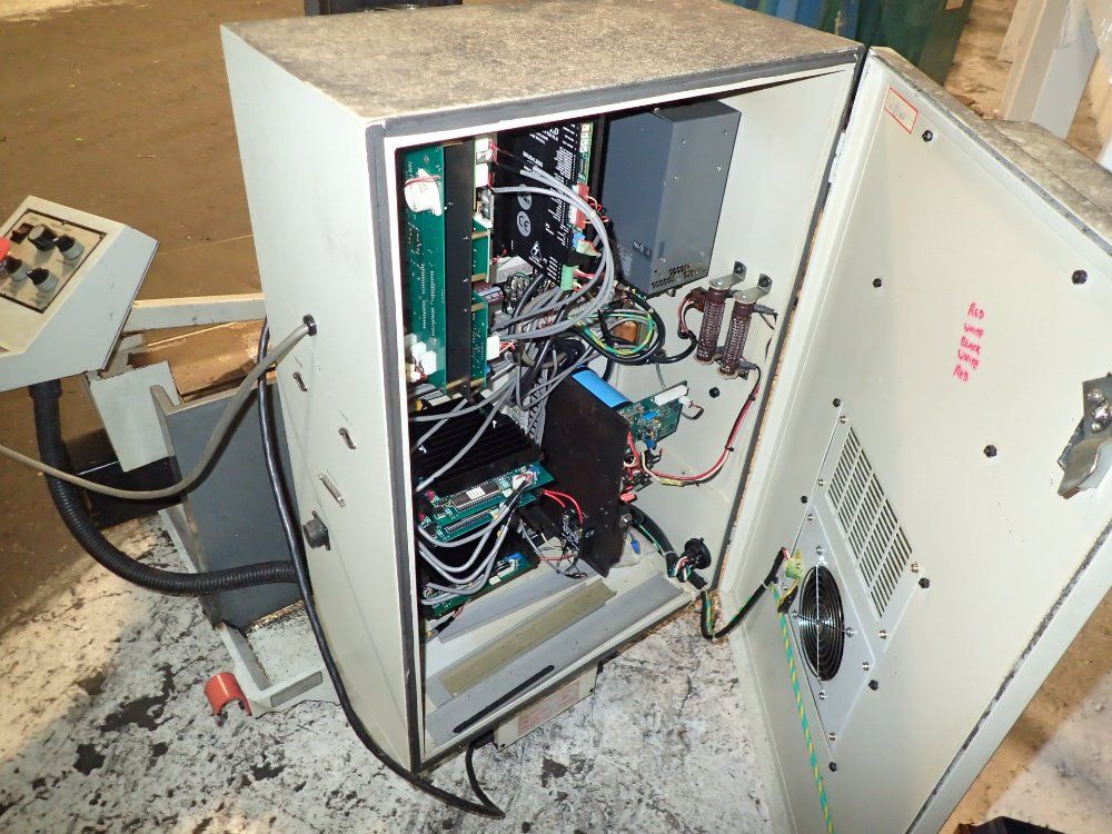 Dyna Myte Cnc Vertical Mill