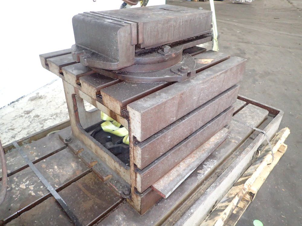 Heckert Radial Arm Drill