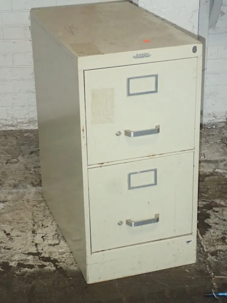 Envoy 15''x26''x29'' File Cabinet