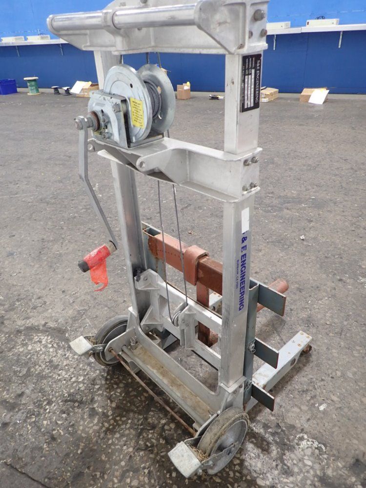 S & E Engingeering Coil Lift