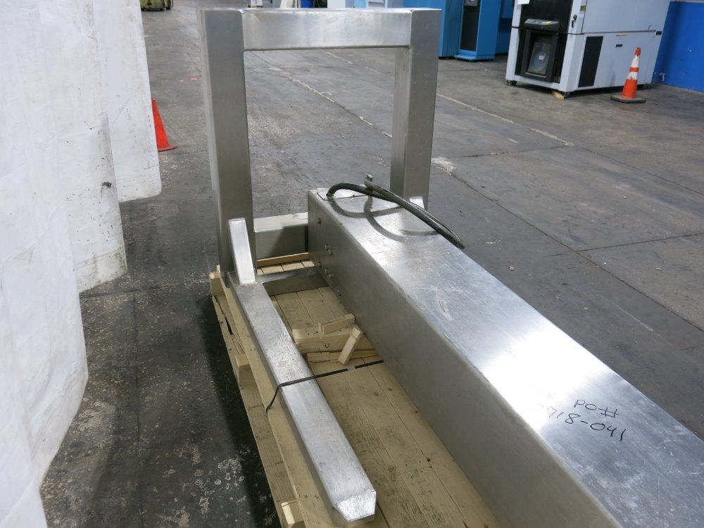 Met Corp 2000# S/s Crane Lift - M2452-10h