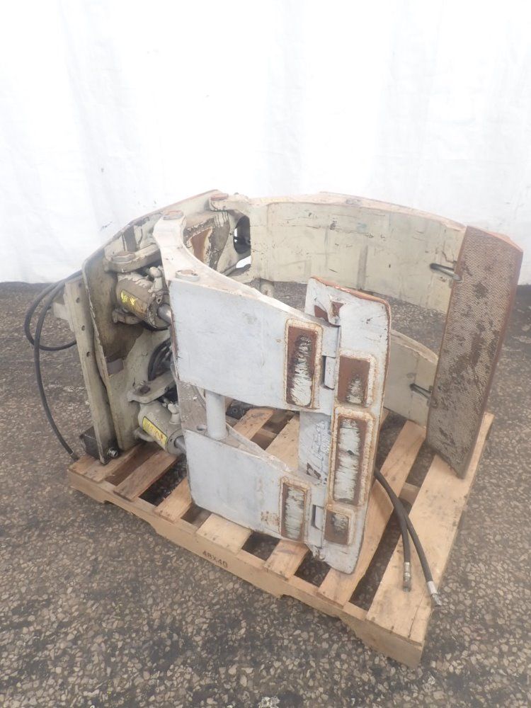 Cascade Drum Grabber Foklift Attachment