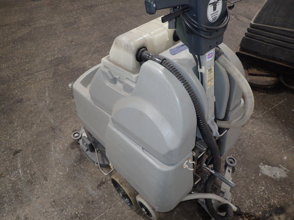 Humatic Floor Scrubber