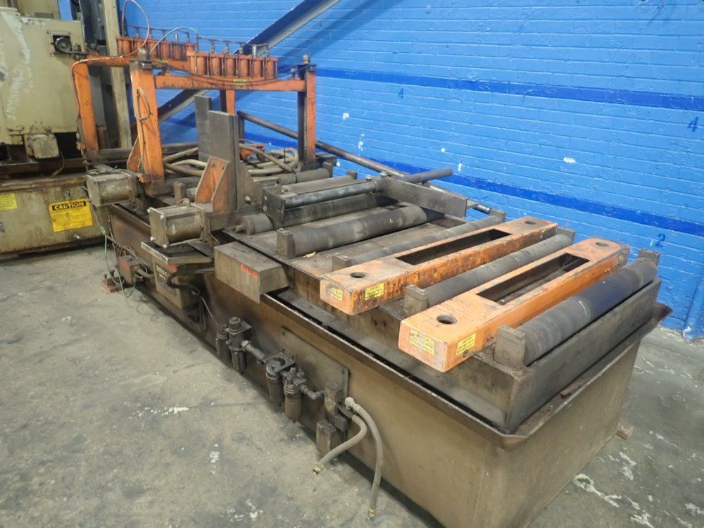 H E & M Horizontal Bandsaw