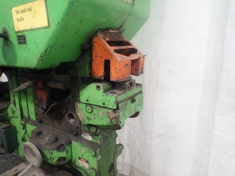 Muhr & Bender Ironworker