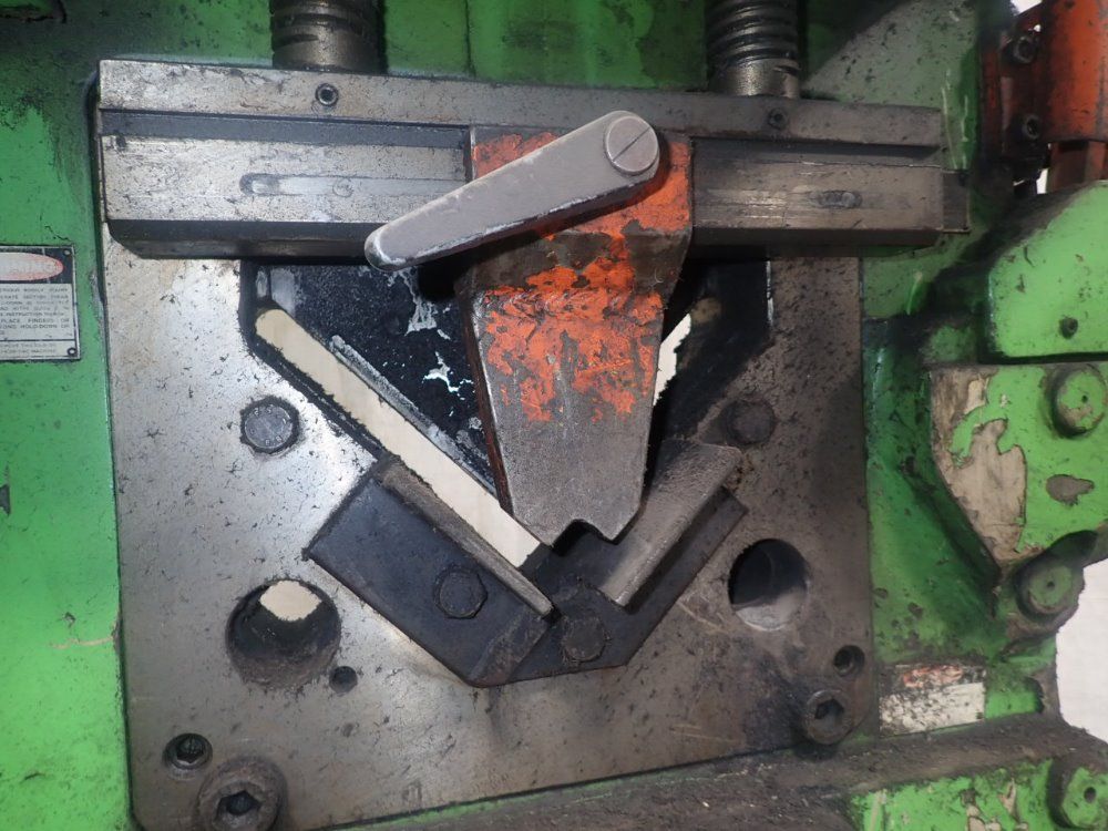 Muhr & Bender Ironworker