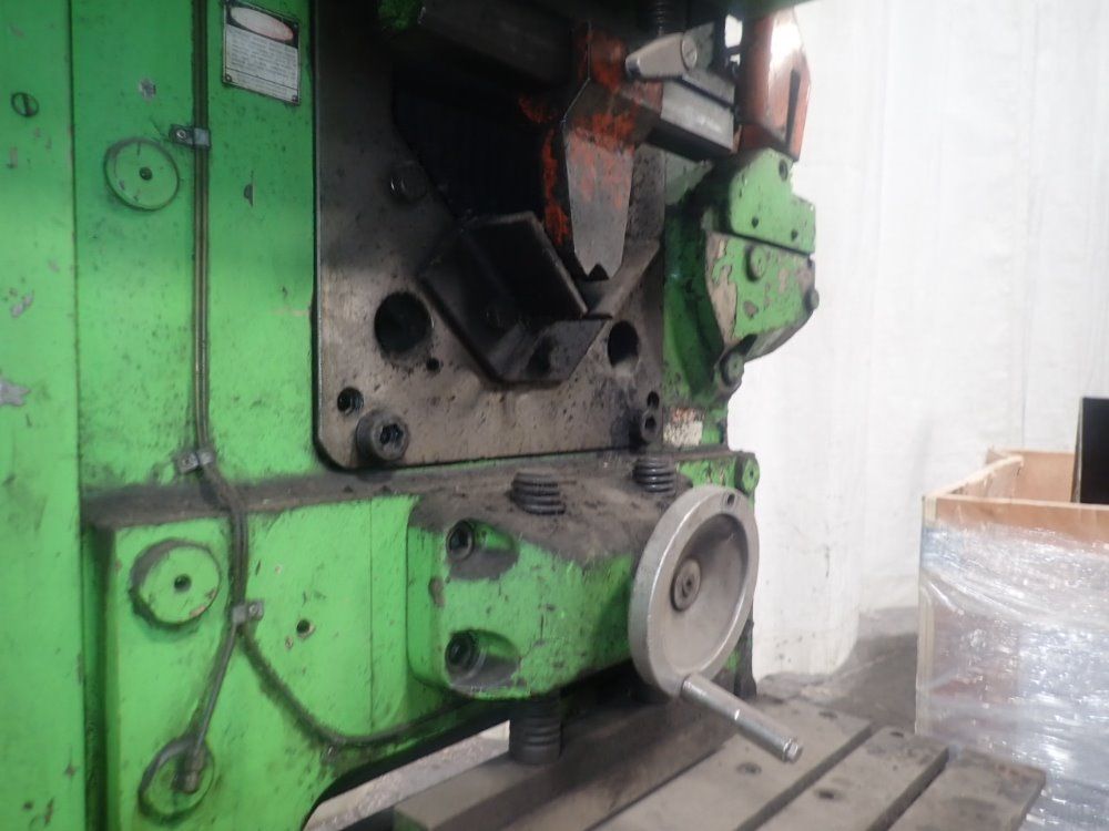 Muhr & Bender Ironworker