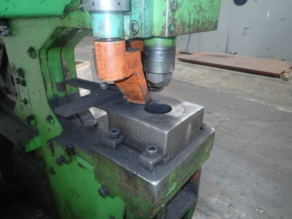 Muhr & Bender Ironworker