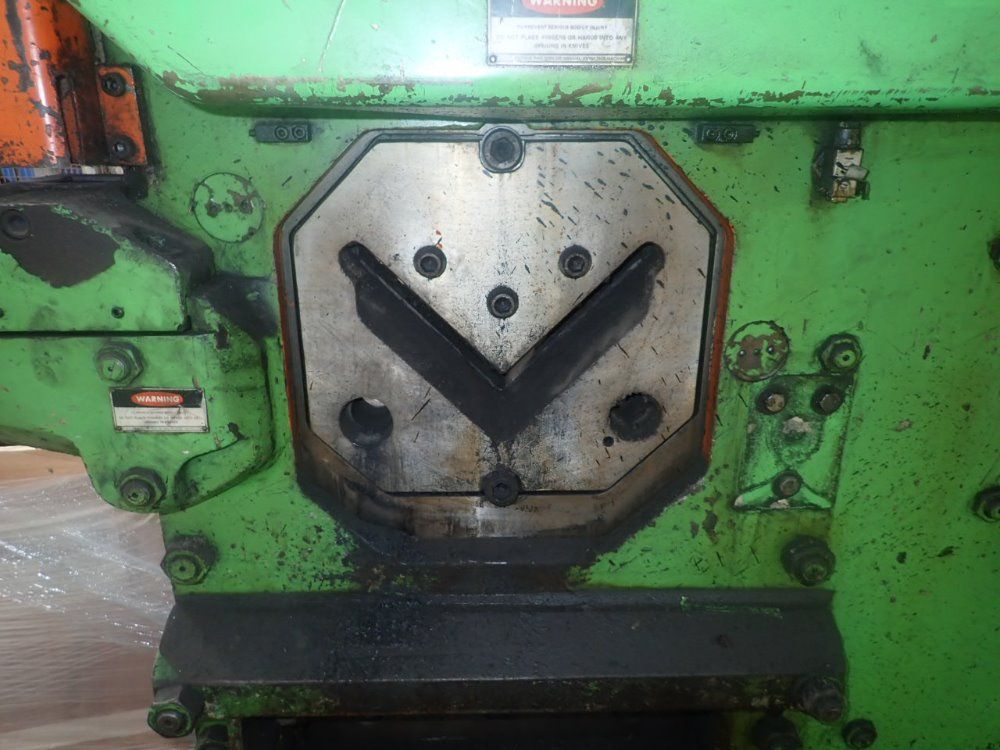 Muhr & Bender Ironworker