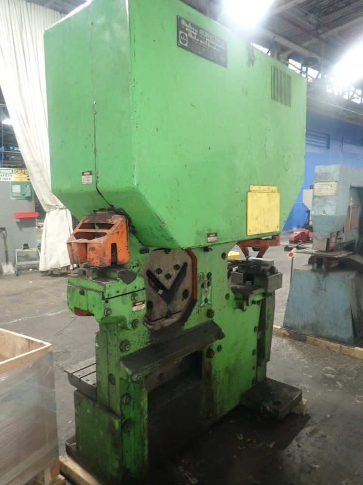 Muhr & Bender Ironworker